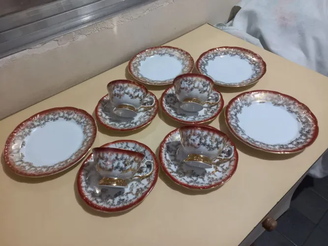 Conjunto de porcelana Schmidt 12 peças cha e bolo anos 50 em ótimo estado de conservação 