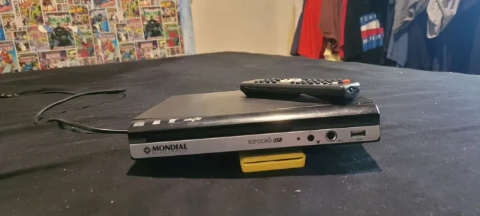 DVD Player mundial com karaokê