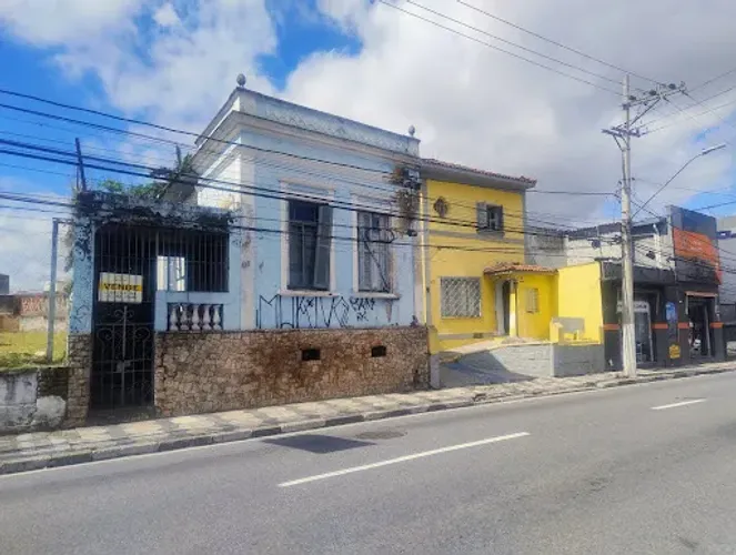 CASA COMERCIAL A VENDA
