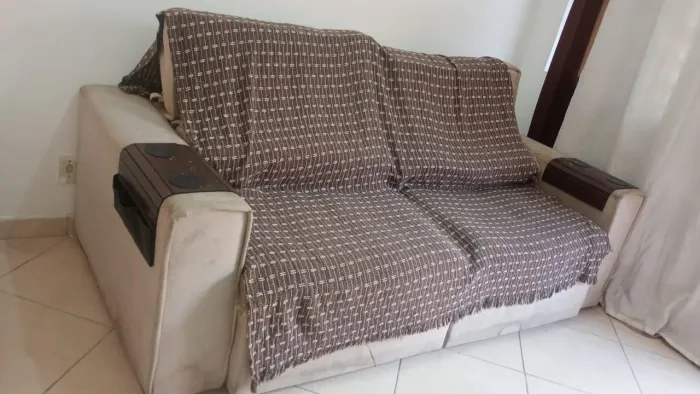 Sofá Retrátil e Reclinável 2 Lugares - Muito Confortável | Excelente Oportunidade R$520