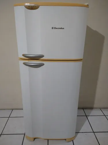 Geladeira Eletrolux DF35 Frost Free
