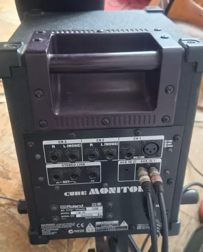 Áudio Roland CUBE Monitor CM-30 A lenda!