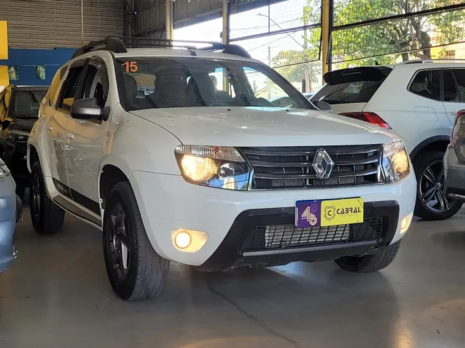 Renault Duster Dynamique 2.0 Hi-flex 16V Aut. 2015