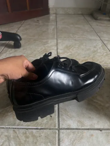 Sapato tratorado Zara