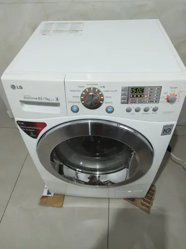 Lava e seca LG 8, 5 kg funcionando tudo 