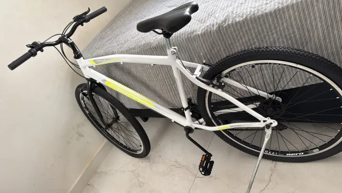 Bicicleta Colli Cazelle CB500 Aro 26 18 Marchas Branca