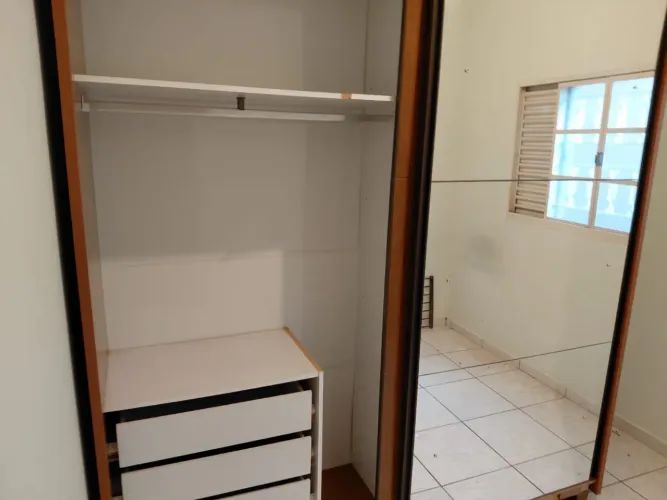 Guarda roupas portas de correr com espelho