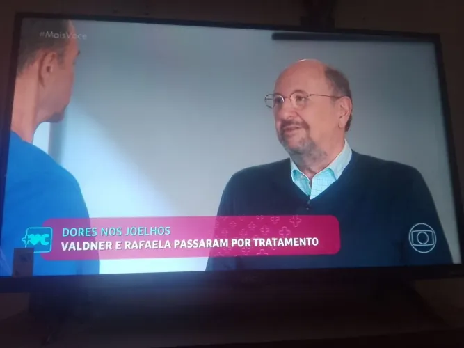 Vendo Tv smart 32polegadas funcionando perfeitamente 