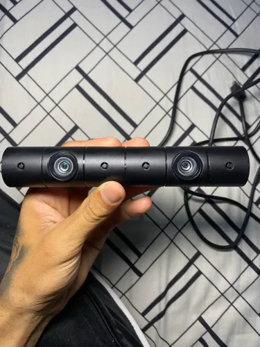 Câmera PS4 - Em ótimo estado Vendo Câmera Original para PlayStation 4 (PS4).