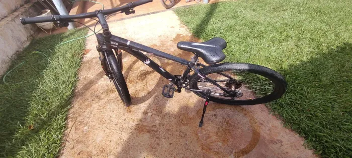 Bike aro 29 câmbio,freio tudo Shimano freio a disco tudo novo