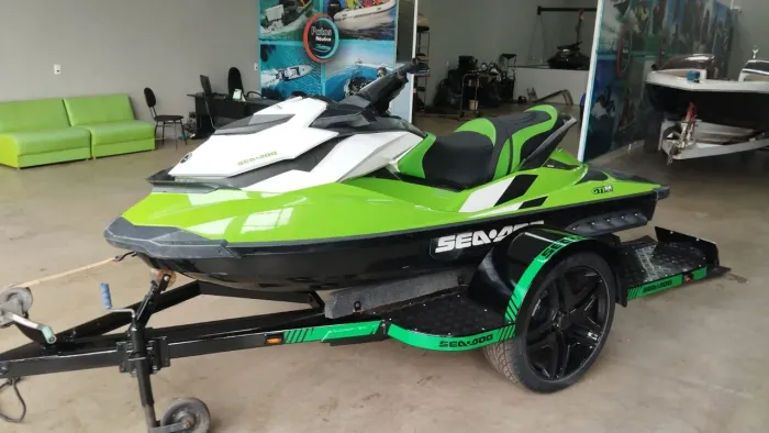 Jet ski Sea Doo GTI 130