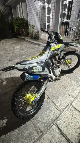 CRF 230 F