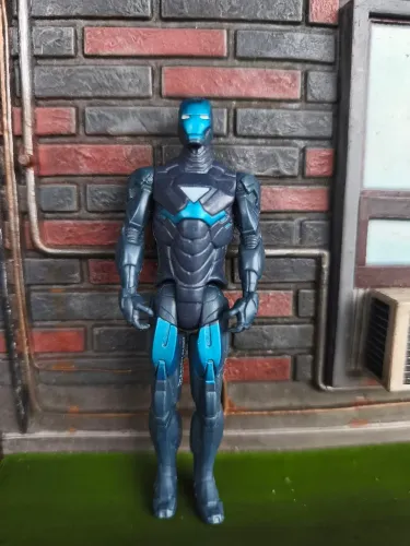 Marvel universe/ Iron Man Blue Future
