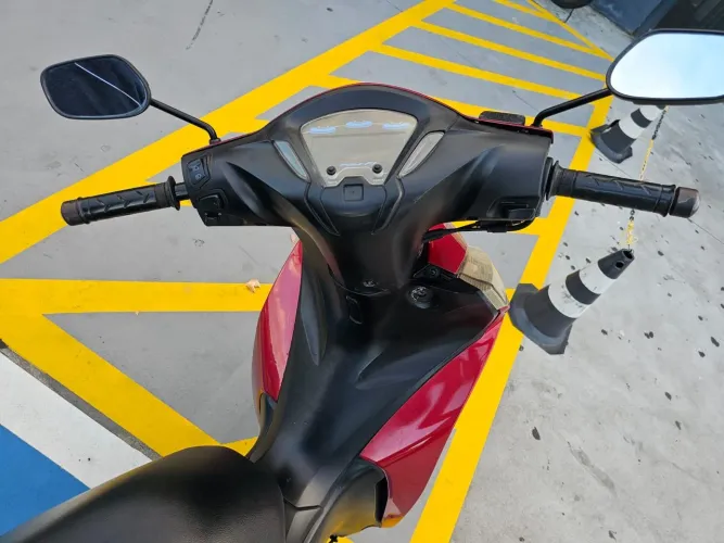Vendo biz 125 ano 2020 completa
