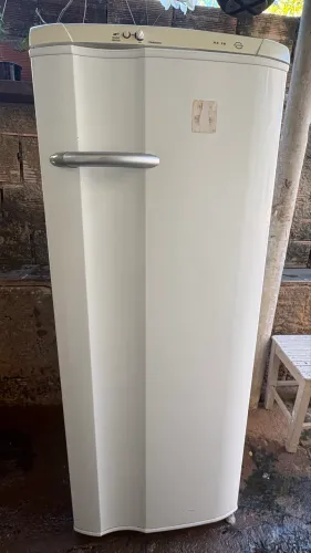 Geladeira re28