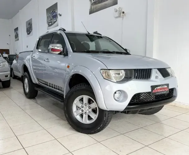 Mitsubishi L200 Triton HPE 3.2 CD TB Int.diesel AUT 2010