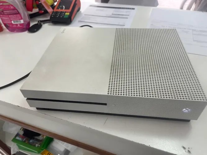 Xbox One s branco HD RUIM 