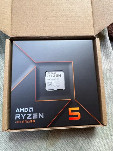 Processador Ryzen 5 7600x novo