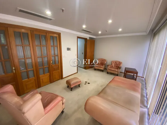 SALA COMERCIAL MOBILIADA