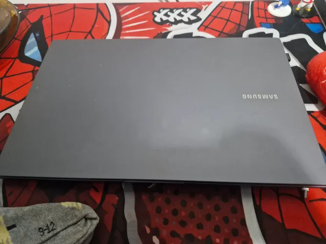 Notebook samsung book4 8gb
