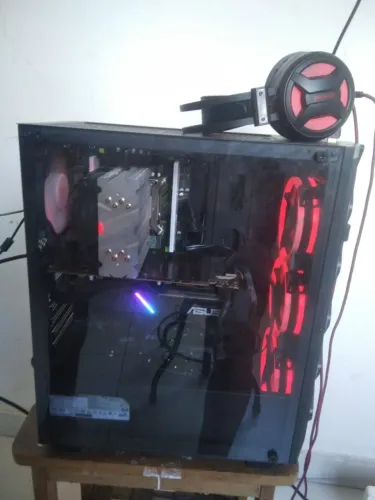 PC DESKTOP - XEON - 32GBRAM - AMD Radeon