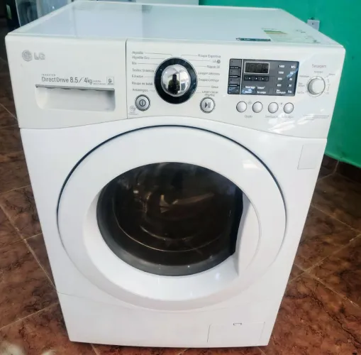 Lava e seca LG 8, 5kg em perfeito estado