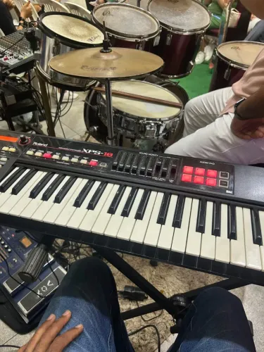XPS 10  Roland 
