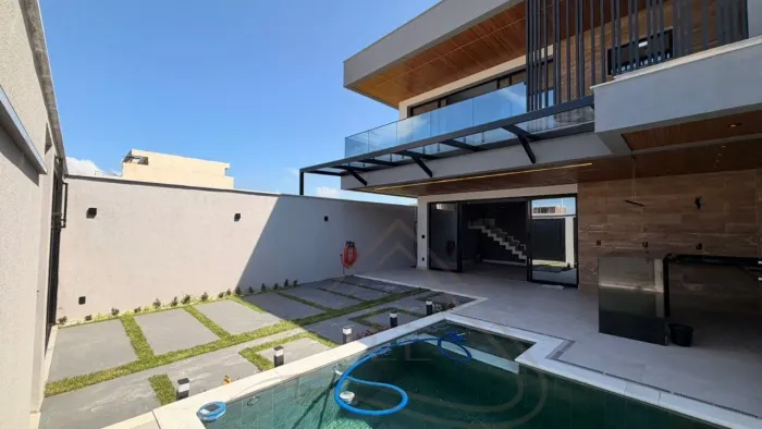 Imperdível casa em condomínio à venda no Recreio dos Bandeirantes, Rio de Janeiro-RJ: 4 qu