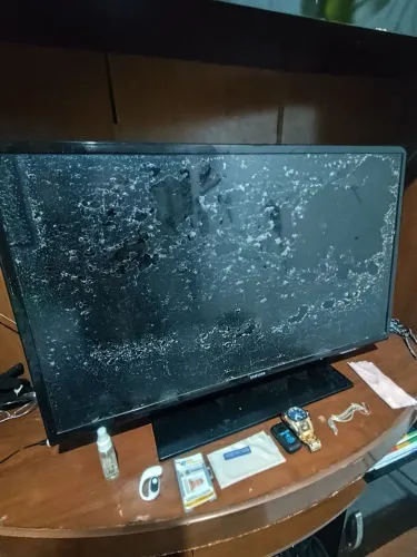 Televisão Samsung 43 polegadas LEIA A DESCRIÇÃO