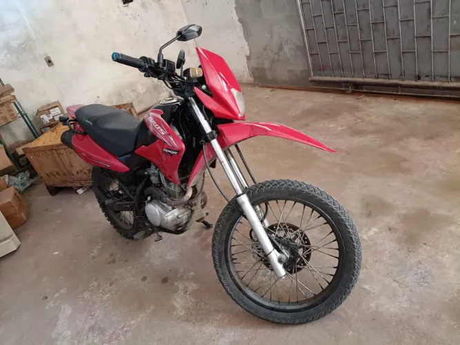 Vende-se moto Bros