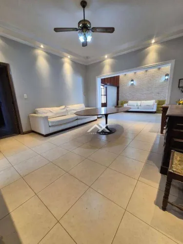 Casa com 3 dormitórios para alugar, 280 m² por R$ 8.500/mês - Jardim Estoril II - Bauru/SP