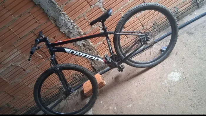 Vendo bicicleta nova