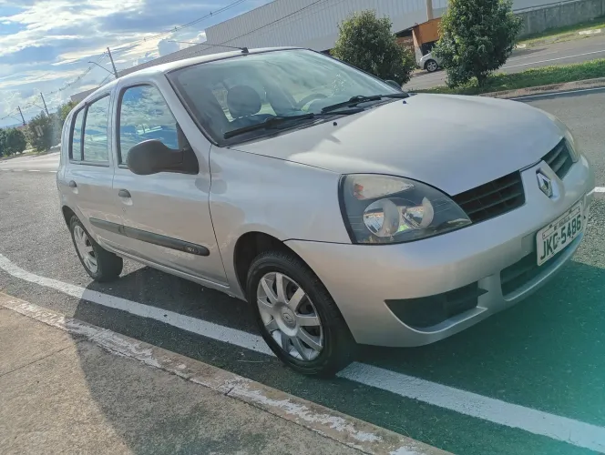 Renault Clio Hi-flex 1.0 16V 5P 2012
