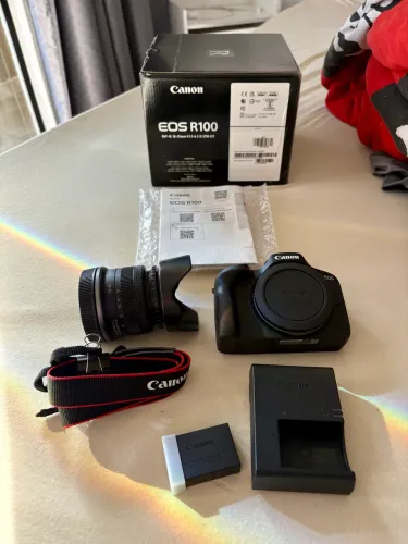 Kit Canon R100 Mirrorless 