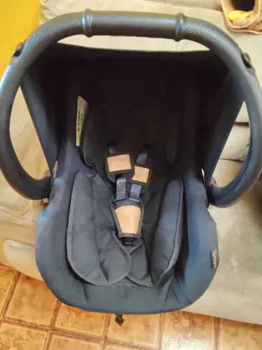Bebê conforto | Cadeirinha Tutti baby - usado