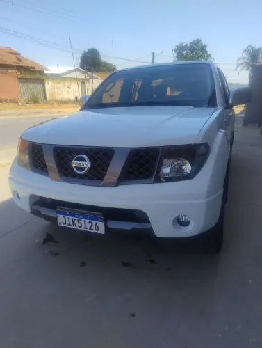 Nissan Frontier XE CD 4X4 2.5 TB Diesel 2013