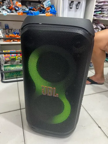 Caixa de som JBL 320