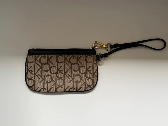 bolsa calvin klein pouco usada