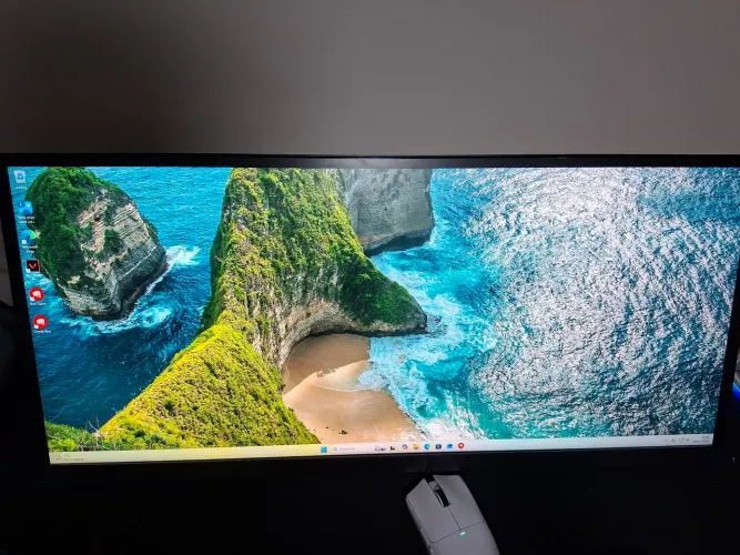 Monitor lg ultrawide 26'' 75hz (nos detalhes ta 60hz pois não tem a opção de 75hz)