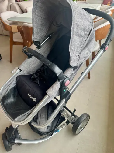Carrinho Safety 1st Travel System