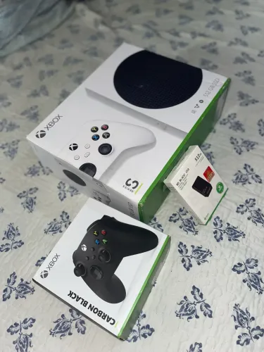 Xbox séries S + 2 controles, ssd 512