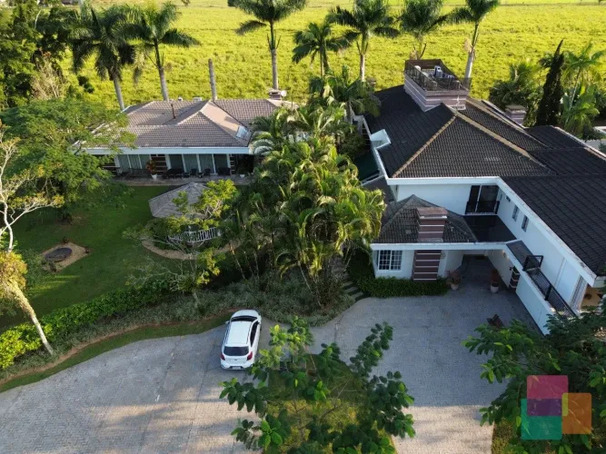 JOINVILLE - Casa de Condomínio - Pirabeiraba