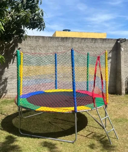 Vendo ou troco Cama elástica Pula Pula