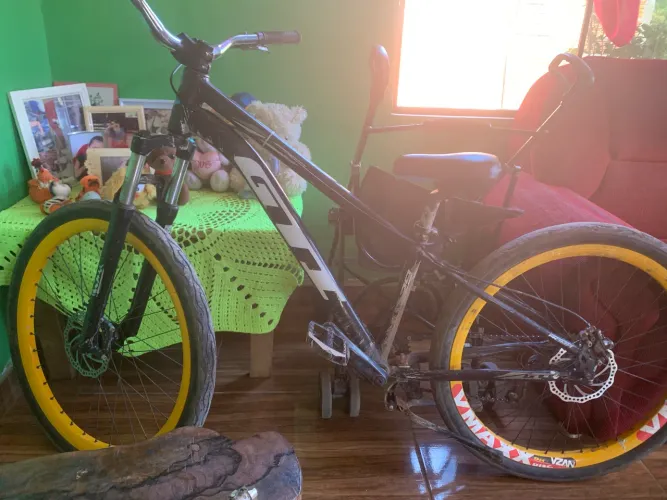 Estou vendendo essa bicicleta 