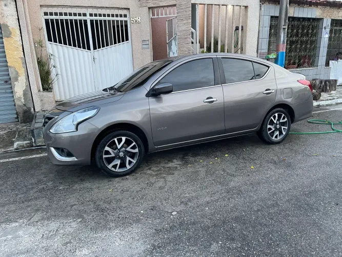 Nissan Versa Unique 1.6 16V Flex 4P Mec. 2016