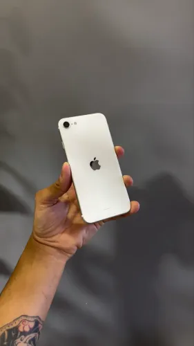 iPhone SE 128GB (2020)