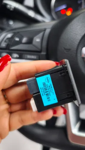Entrada USB auxiliar Nissan kicks