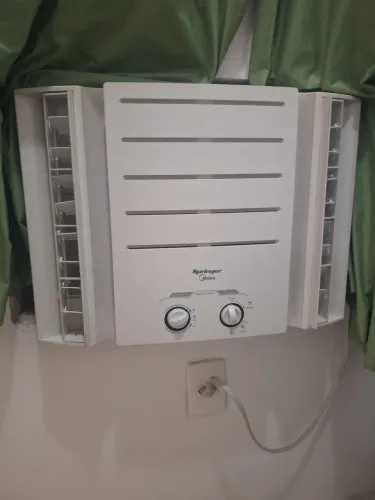 Ar Condicionado Springer Media 7500 Btu 110 V - Pouco Usado