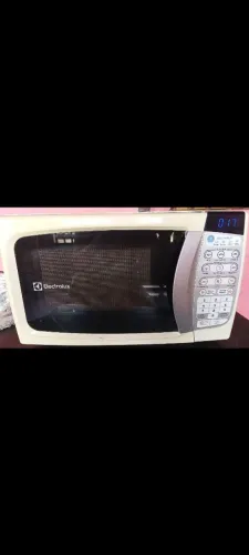 Vendo microondas Eletrolux