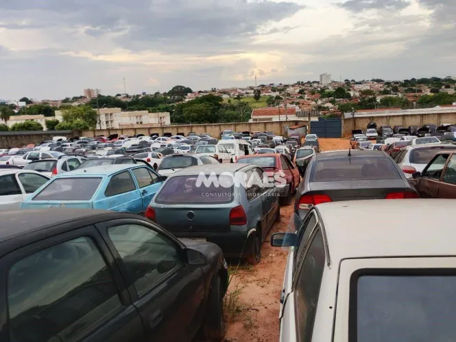 Terreno à venda, 7800 m² por R$ 4.134.000,00 - Residencial Jardim Jussara - Bauru/SP